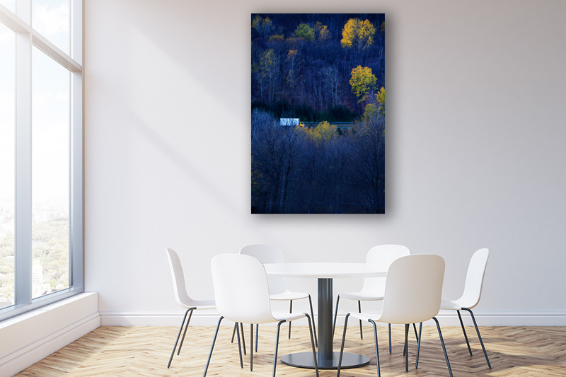 La route comme maison. Montage sous acrylique.